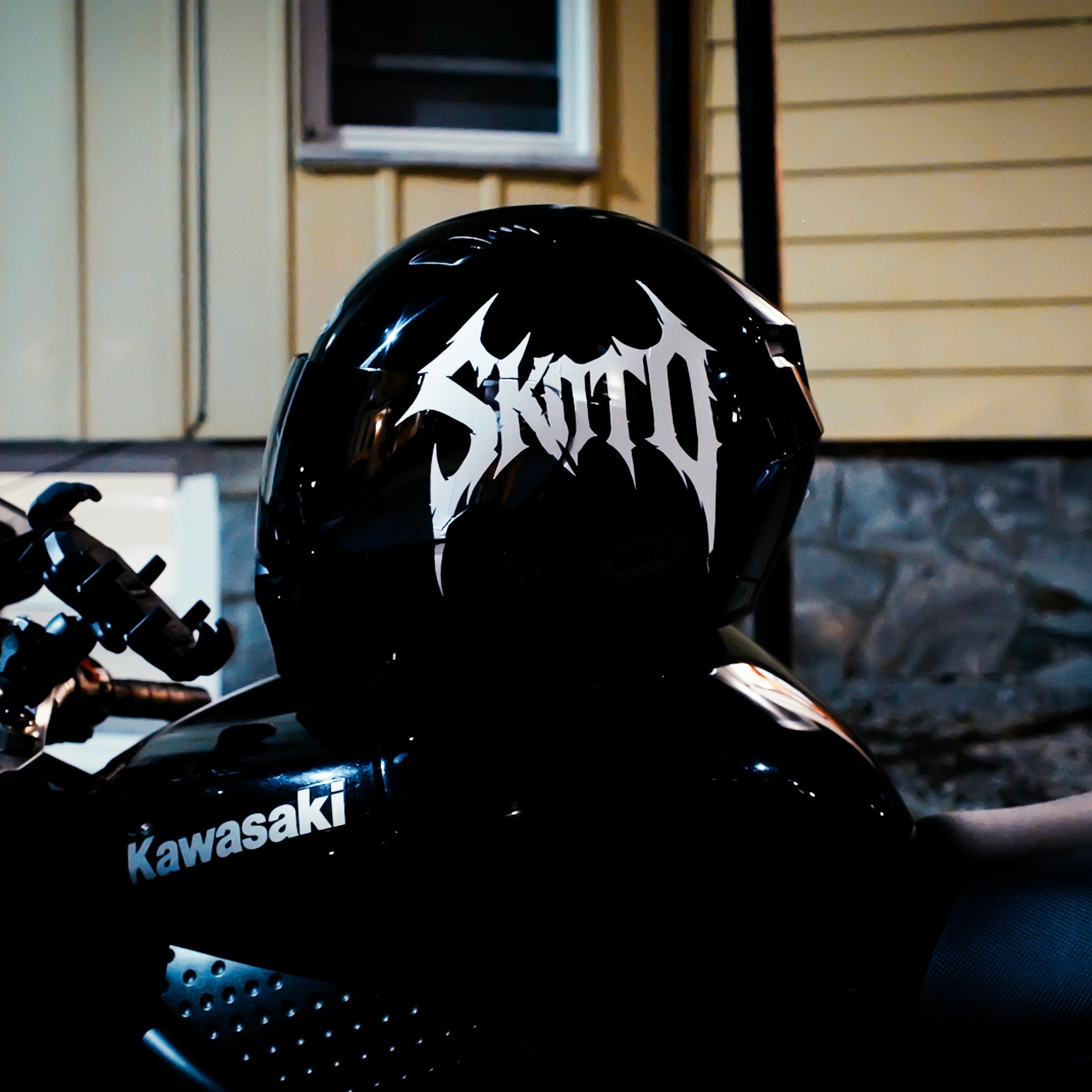 AUXESIS Helmet Decal